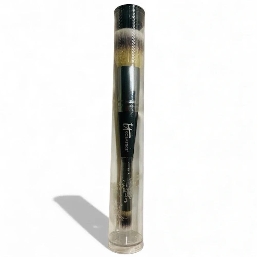 New IT Cosmetics Heavenly Luxe Dual Airbrush Concealer and Foundation Brush